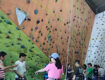 250823成人初級攀岩-宏碁